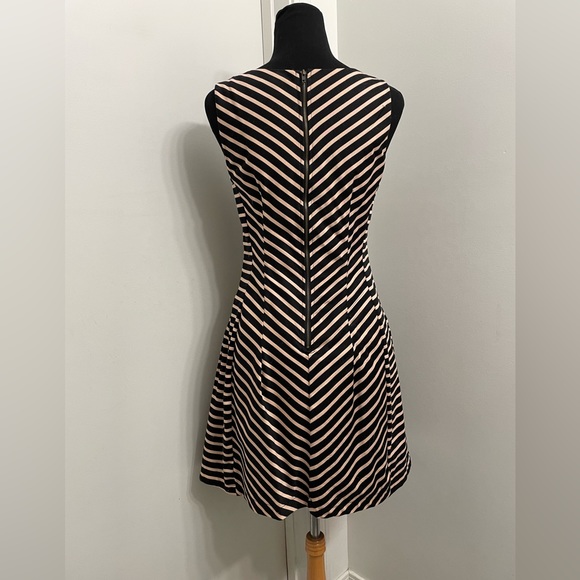Monteau Black and Tan striped dress - Picture 3 of 4